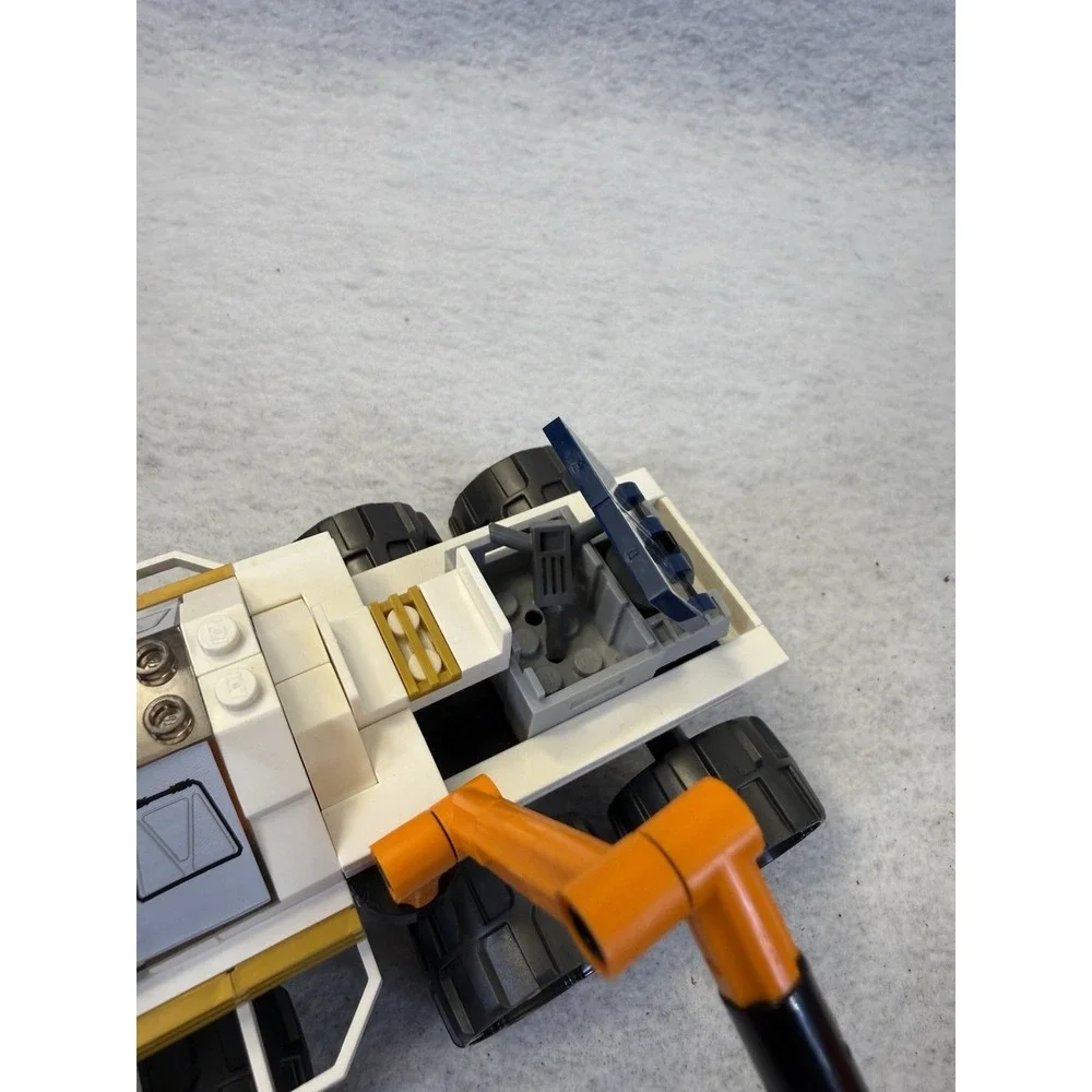 LEGO City 60225 Rover Testing Drive 100% Complete Retired Adult Display